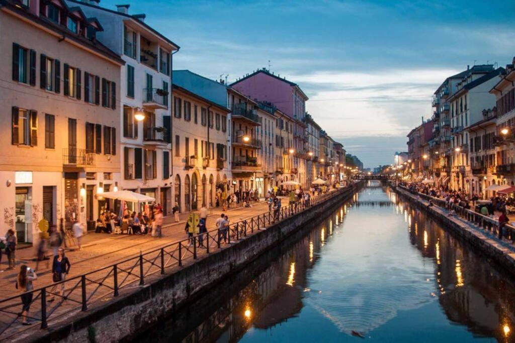 Daniela'S Spazioso Appartamento Ai Navigli ميلان المظهر الخارجي الصورة