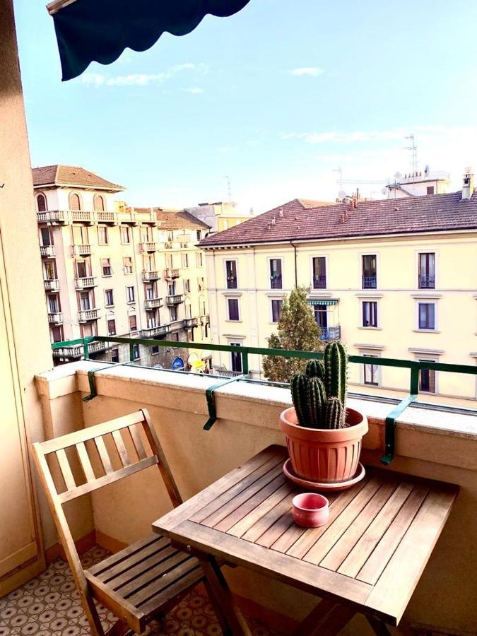 Daniela'S Spazioso Appartamento Ai Navigli ميلان المظهر الخارجي الصورة
