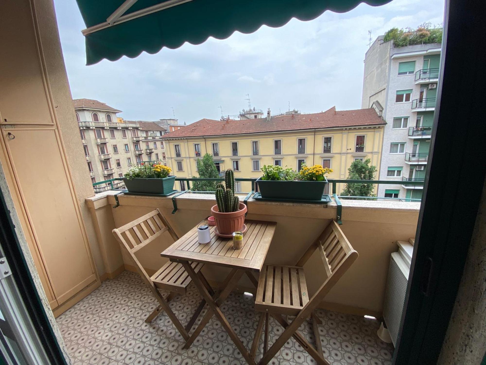 Daniela'S Spazioso Appartamento Ai Navigli ميلان المظهر الخارجي الصورة